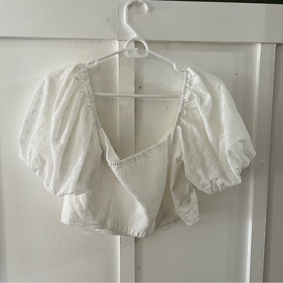 Collectif White Eyelet Bubble Sleeve Cottagecore Peasant Crop Top Blouse - Picture 4 of 4
